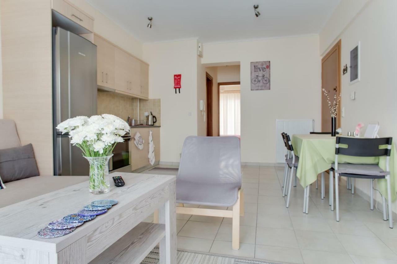 Melina'S Apartment By The Tube Athens Exterior photo